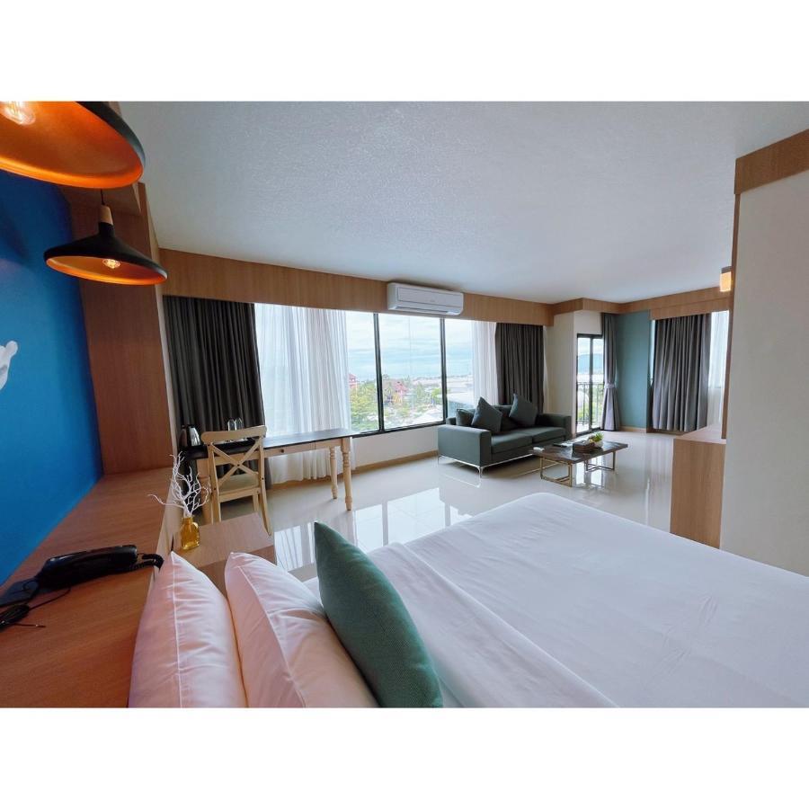 The Sixteenth Naiyang Beach Hotel Sha Plus Nai Yang Beach Εξωτερικό φωτογραφία