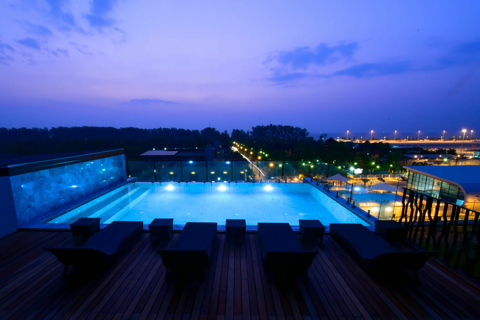 The Sixteenth Naiyang Beach Hotel Sha Plus Nai Yang Beach Εξωτερικό φωτογραφία